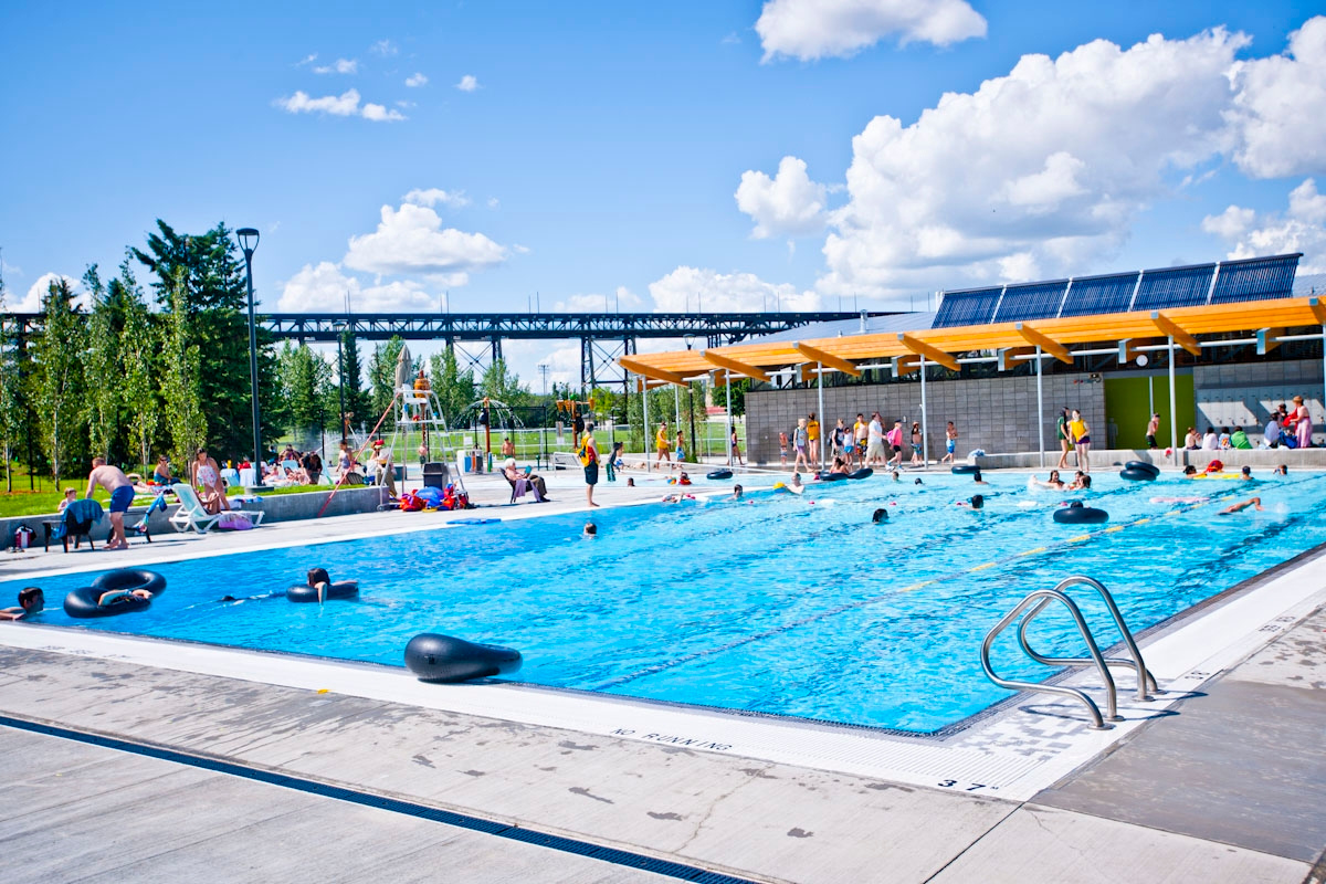 Queen Elizabeth Pool