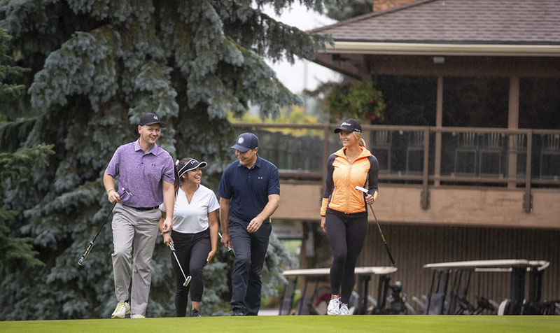 Group of golfers