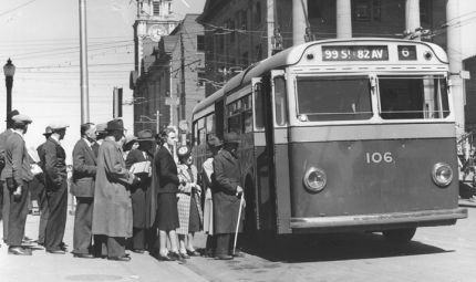 Bus on Whyte Avenue in the 40's
