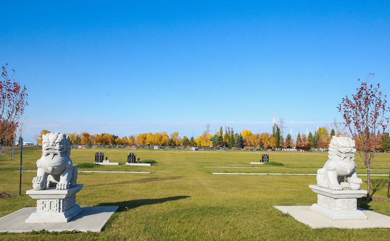 Monuments in Northern Lights Cemetery.