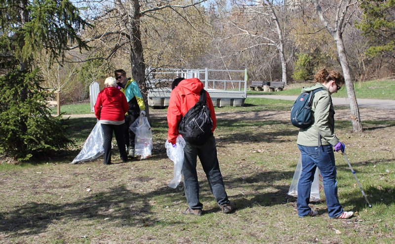 people picking up litter