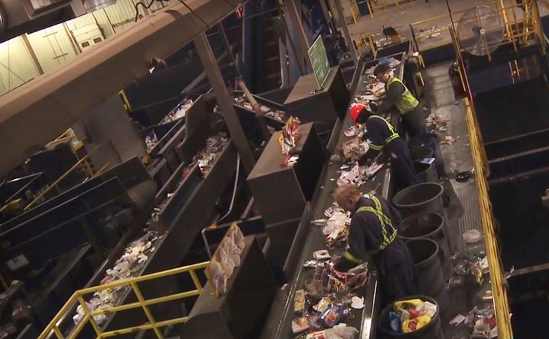 Sorting 20 tonnes of recycling/hour